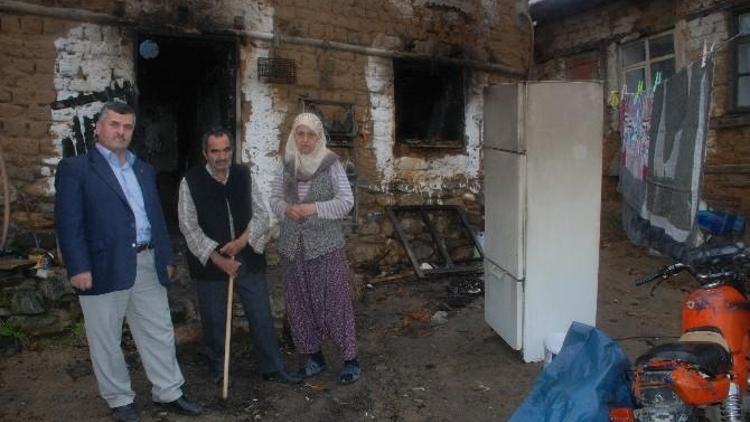 Çanakkale’de Evi Yanan Çifte Yardım (Ekşi Sözlük Sosyal Sorumluluk)